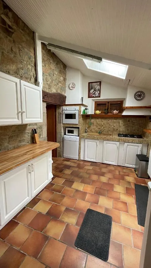 Maison De La Ferme Lézardrieux 0*,
